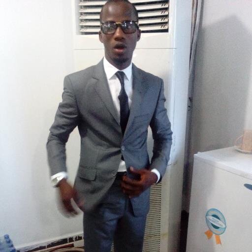 diran10's profile picture. Single