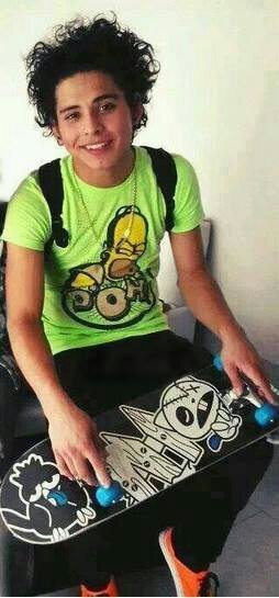 @brandon_meza El Mejor Idolo De Todos*--*... Amo Broopy♥..  Mezagirls forever n___n Contrata ah BM. En Tus Xv 18-1000-75