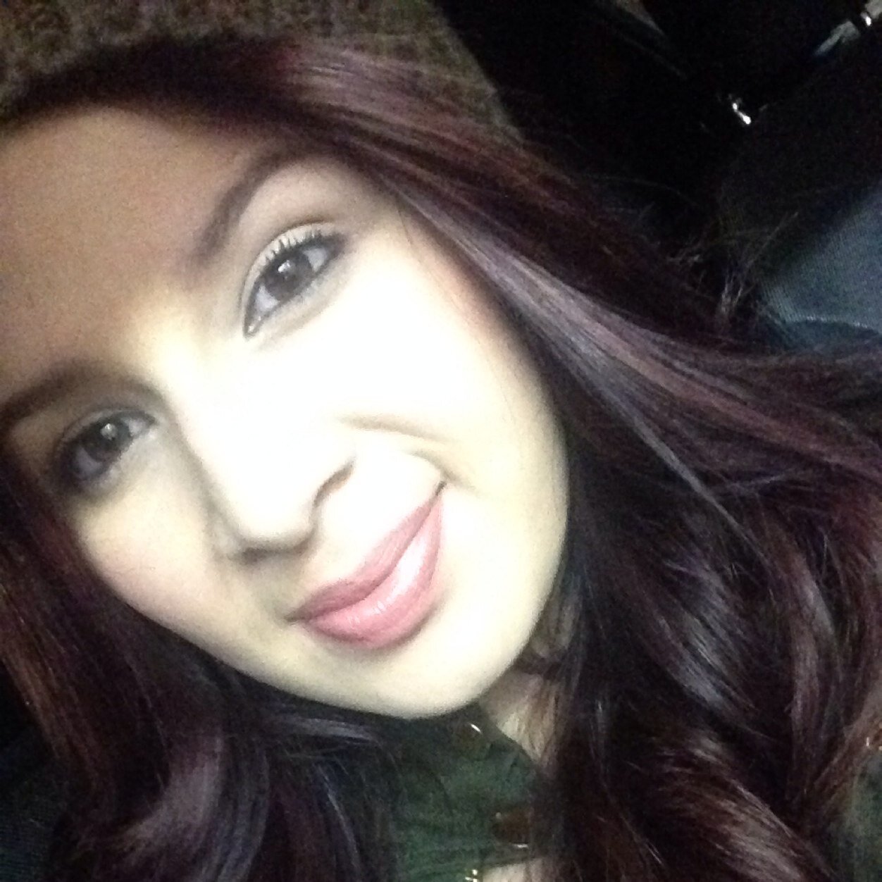 nallelycontrer9's profile picture. 