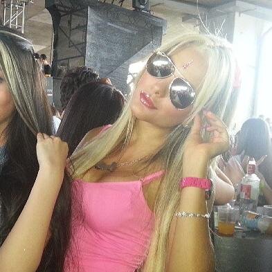 Sigueme en instagram: @PAOLAUSME