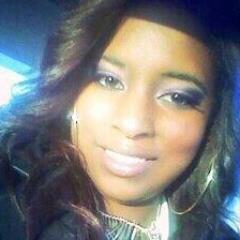 23yrs old / *Single /PHX AZ /TWIFEY(@Flossybecca)....