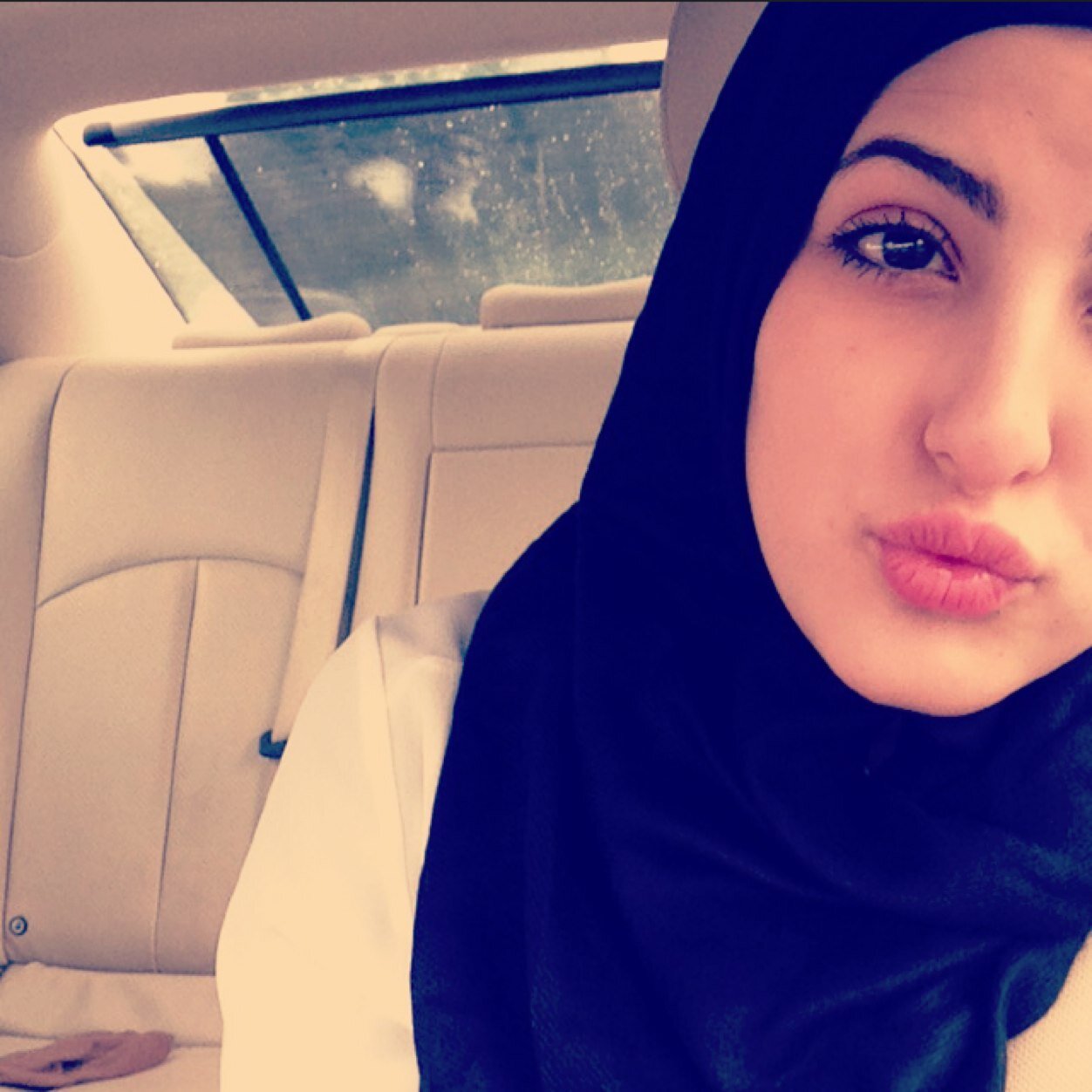 FatimaEzz8's profile picture. Reddio