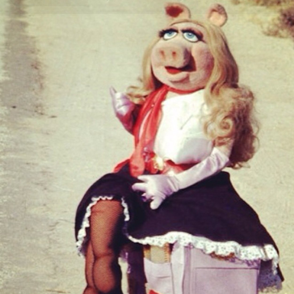 mamaswiss's profile picture. educator, artist, amateur sex therapist, happy.