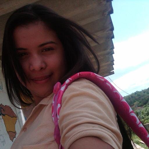 Soy super alegre super pana cono e` madre y siempre feliz