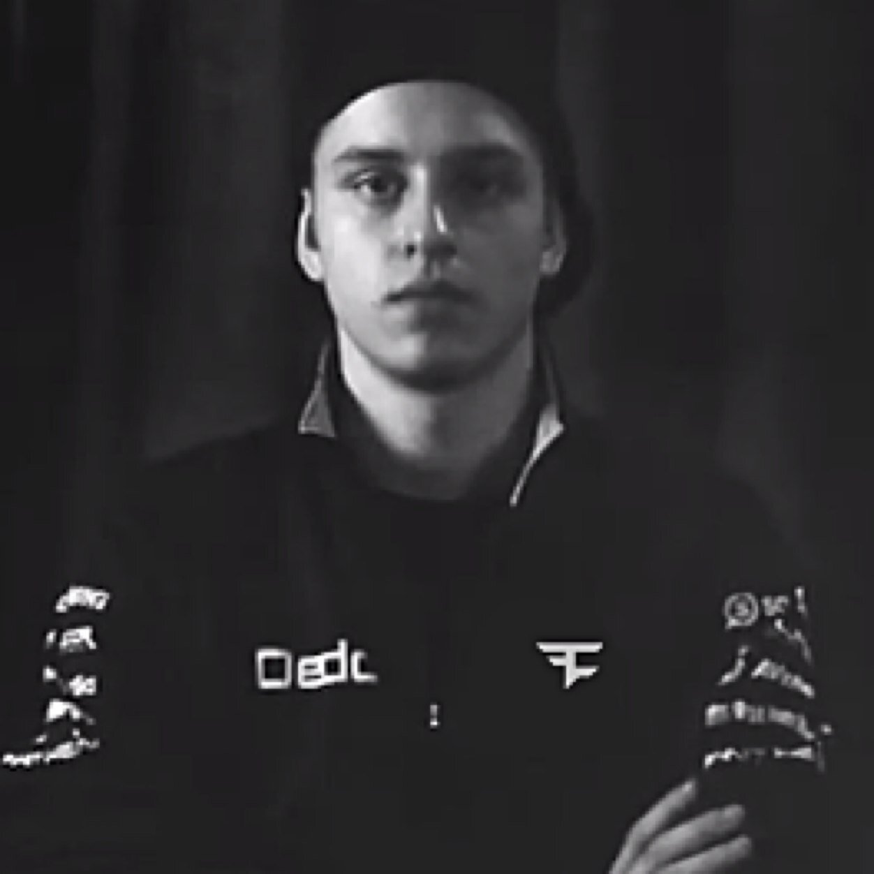 19 | Professional COD Player for @FaZeProTeam | Proudly sponsored by @AstroGaming @ScufGaming and @GFuelEnergy | I love @TheGOWPink