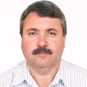 Brasileiro, Natural de Campos do Jordão,  Relacionado a Telecomunicaçoes, Microeletrônica, TI em Hardware e Softwares, Videogames e Religião Católica