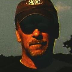 LouieeT's profile picture. High tech hardware engineer - Musician, DJ, Father, Husband.  In spare time - into music, family, people and current events...