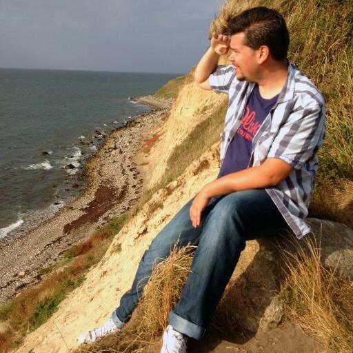 MarcoRichartz's profile picture. Expat from Germany living and working in Denmark. Occasional blogger and likes photography. I want to see more happy people!