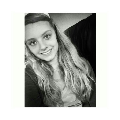Korfbal W.I.K '34 B1 ~ Keatsen Nut&Nocht ~ Love Ma Friends ~ Dockinga College Havo/vwo 3Ha ~ 14 years old ~ ♡♥ ~