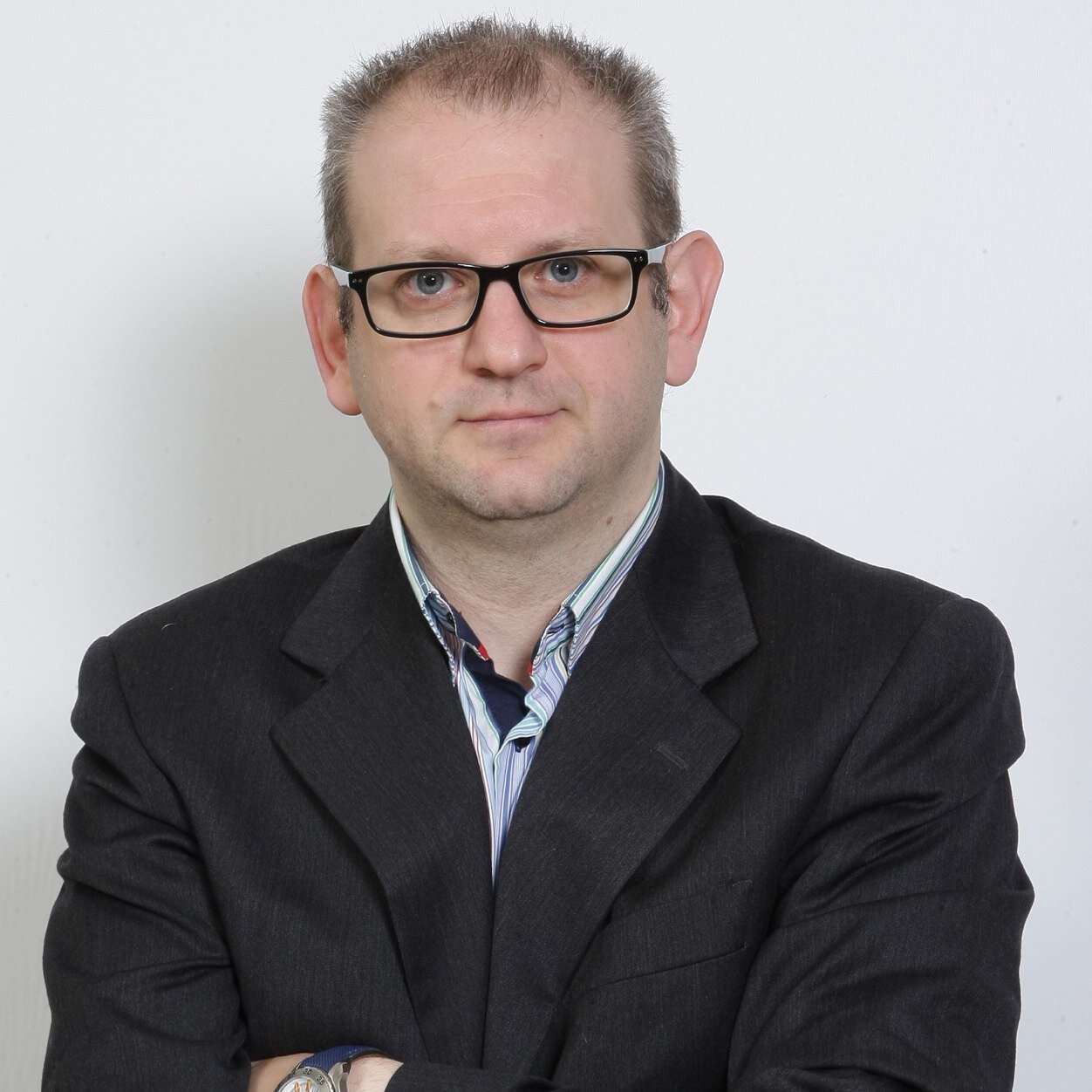 villaniguido's profile picture. Agente di commercio, giornalista pubblicista, produttore discografico, speaker ufficiale del foggia calcio. appassionato di politica