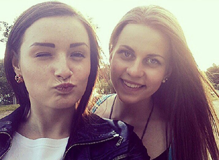 Amandaa12's profile picture. 