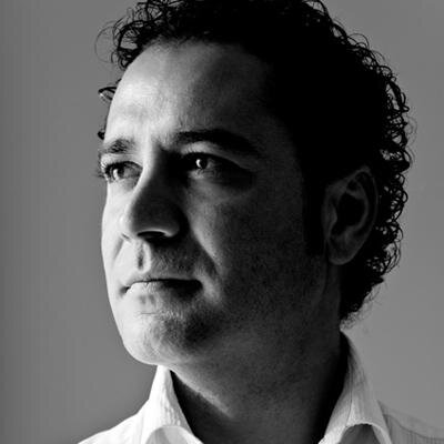 Marketing & Social Media, Turismo, eCommerce, Branding, Design. Mi estrategia es que un día cualquiera,no sé cómo ni sé con qué pretexto,por fin me necesites.