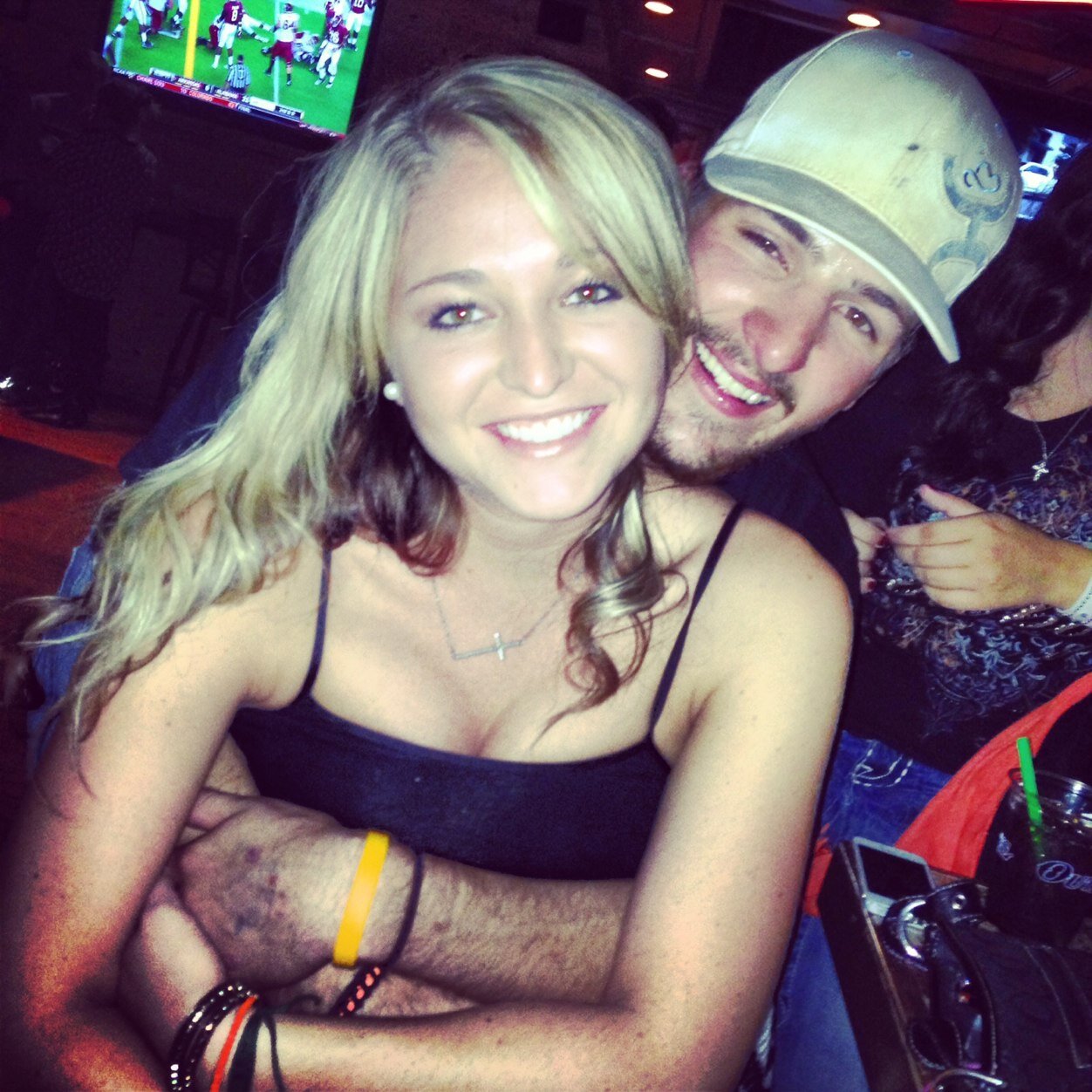 c_cross757's profile picture. If I don't fit your social classsss. You cam kiss my country assss!!