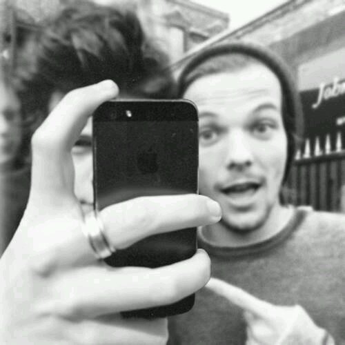 ||styles rp|| ||19|| ||single||  LOUIS TWIN ROLEPLAY