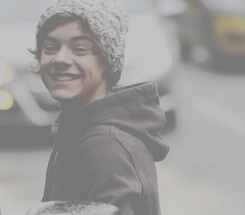 free follow from @motherfuckhoran follow her and ask for a followback .x