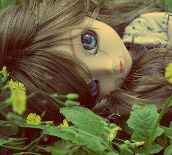 I can't breathe...Why can't I breathe? • Human sized doll • Murderous • Ownerless • Obedient • Amnesia • Male • OC • Descriptive RP •