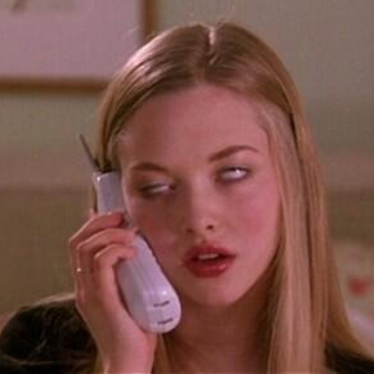 girlssaywhaat's profile picture. 