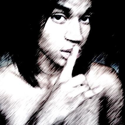 ALL TWEET HEADS FOLLOW ME FOR FOLLOW BAK AND I WILL TWEET SOME OF UR TWEETS !!!!