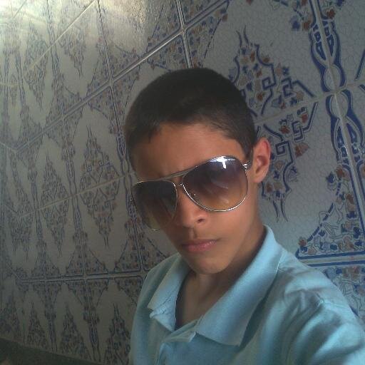 hi im marouan folow me plz i flow back