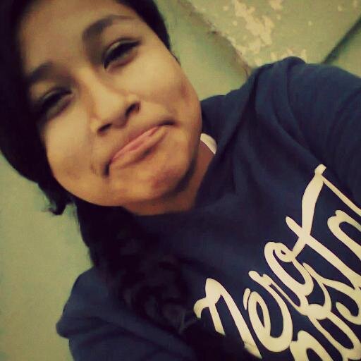 Hola!, me llamo Ivette y amo a Bruno mars(: