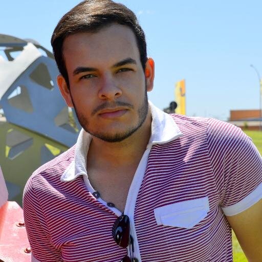 Sagitariano, 20 anos, Estudante de Odontologia, Pernambucano sim sinhô!