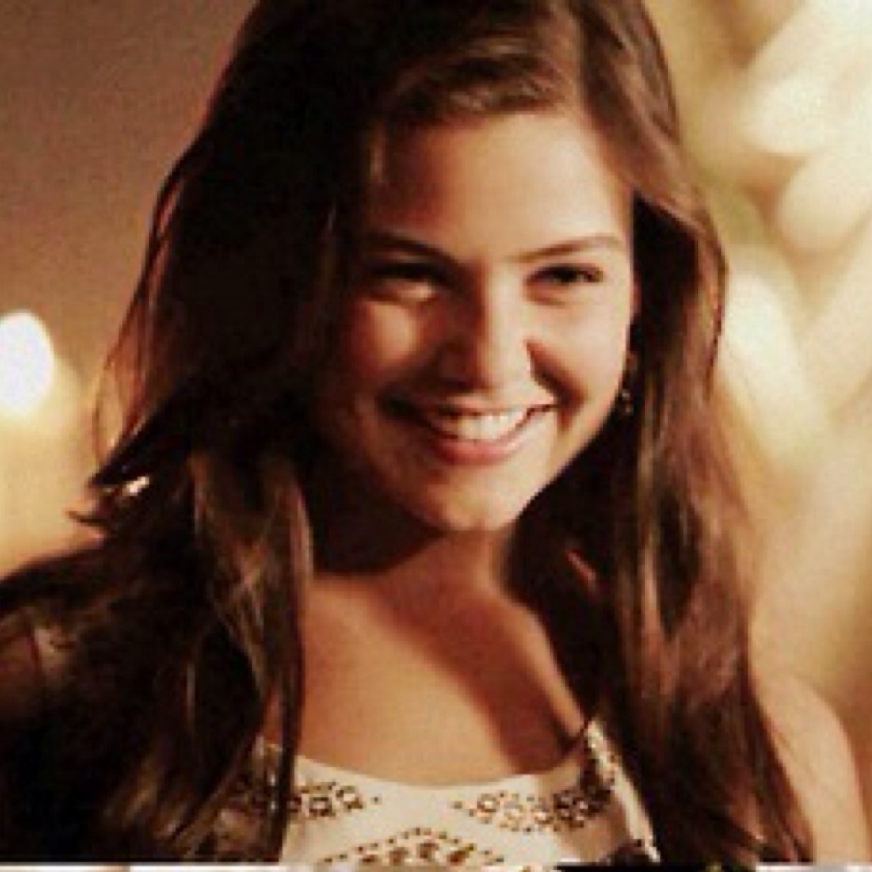 I can be sweet and I can be a badass...but if you get on my bad side I promise I will hunt you down(Sired to Klaus) |Hybrid|Single| I'm D's Twin:@GiftedBrunette