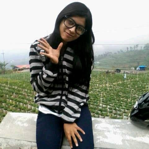 I'am Girl like as my friends, i'm so cool, be smile and smart. I don't know why them called me smart... what for i can i do everthing....