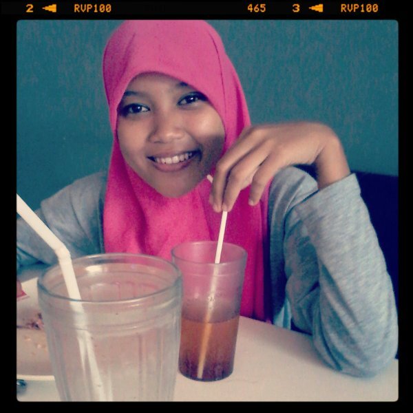 Dara Mutiara Anisa | SMK fajar sentosa | ♥@nurwibawanto♥ | follback ? just mention :)