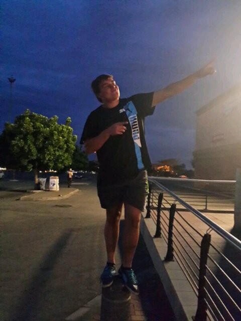 dariusschoonbee's profile picture. 