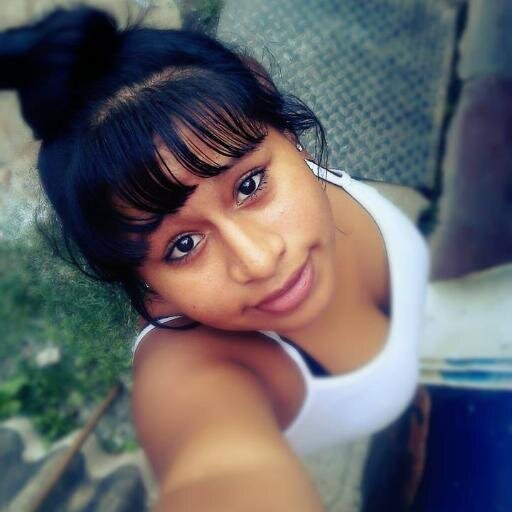 Me llamo Deniise♥ Tengo 14 Añitoos Soi Una Bebe Viiste?Jaja Vivo En Salta capital. Seguiime ii Te Sigo.Preguntame Qe Respondo Todo http://t.co/YcZvMQfgMT