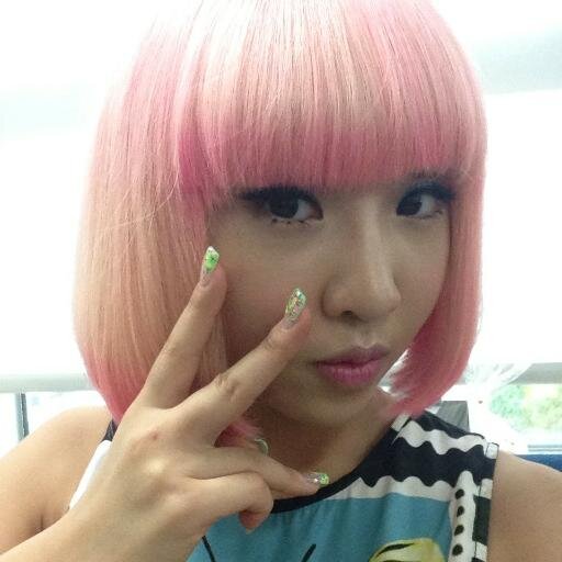 biuti ©1994| faker of 소녀시대's 김태연 | kosong/? | @yuwlgg is my bestie  | prev teyonkims