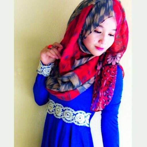 i'm a shy person..:)..follow me n i will follow u back..:)..HATERS GONNA HATE :0