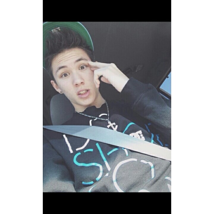 Carterr_forever's profile picture. Idk whats left of me... #Magcon