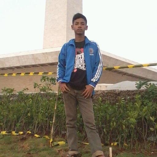 PradanaAdji_17's profile picture. 