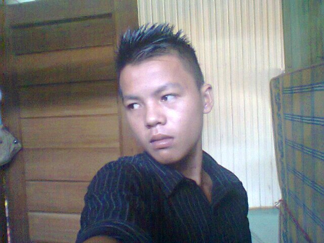 Aku sanggup hidup tanpamu
(move on)
| U Follow me
I follow u ;)

HMPS1902