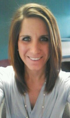 meganlmain's profile picture. Tweeting random things since 2000something. I think I'm funny, you probably don't.