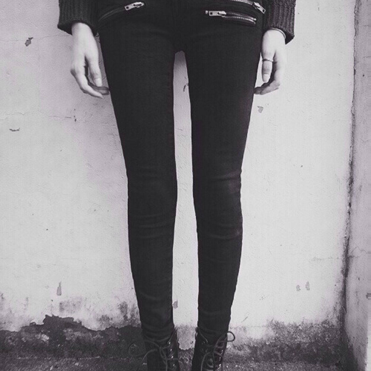 I dont know why im obsessed
I just am