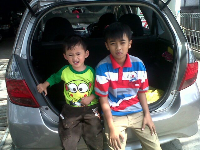 Hadrianfadlu73's profile picture. I'm hadrian . My pin : 29DC7E83 . Mei 2002 .my no : 085315051070.