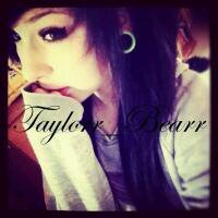 ♥This is my RL sis so dont hurt her. Shes 18, bi, single, and REAL. I love u sis! ~@Pathetic_Waffle♥