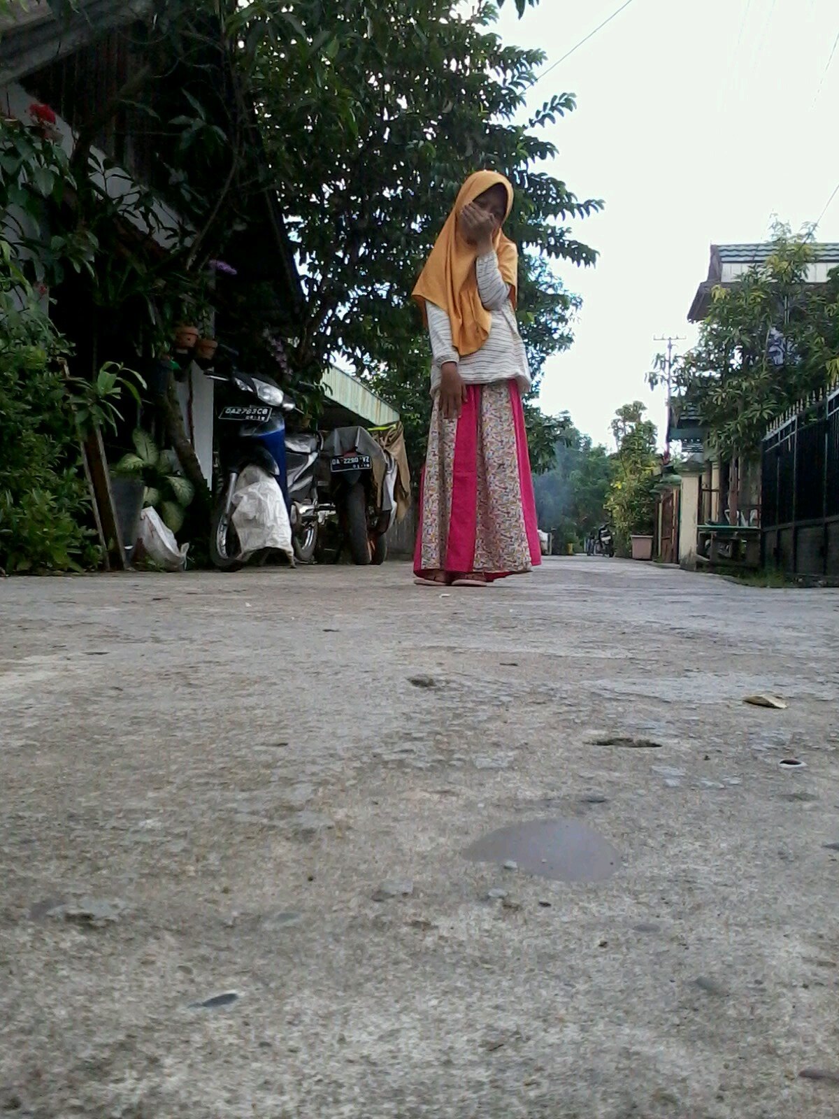 friend in family are most importent|be careful with the traitor friend~_~`°` |sahabat mula , my bff @ayu_sarifa {} , semiven , folback just mention