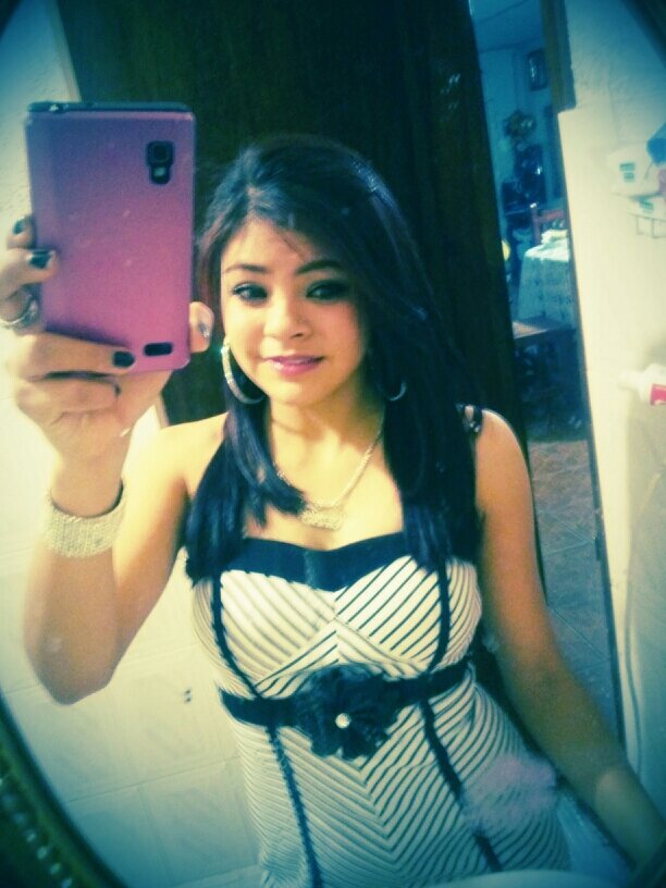 amoO lozz korridoz y la bandaa :3 y szaliir kon miisz amigosz ..:3