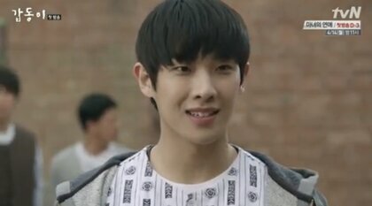 tvn드라마 갑동이 류태오(이준 분)패러디./I'm not real Lee Joon /관련된 봇,패계 맞팔/나이:23살/★대사는 별글★/내 영웅 살아있었네...갑동이