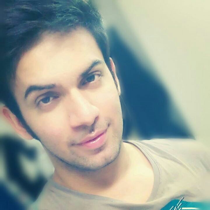 Krrishiiee's profile picture. 