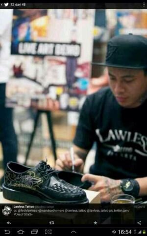 Instagram & line ferdylawless, artis tattoo..add my fb ferdy art n call me 087886125729
