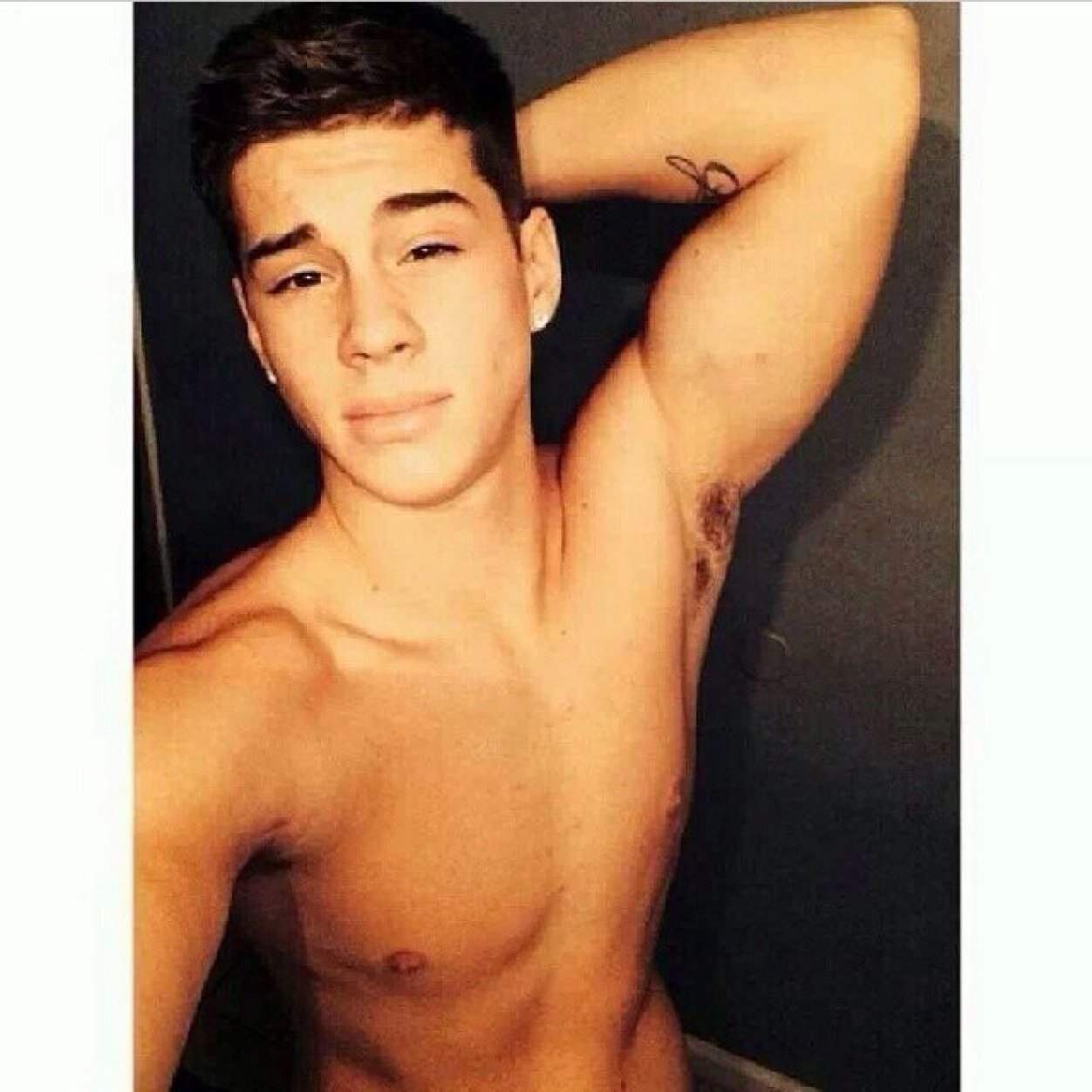 New account. // Joshua Devlin. // oude account: @JJJoshuaa_