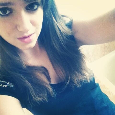 Ivegotcoconuts's profile picture. I like to eat apples & banana's while listening to @ChunknocaptainC @ivegotgloria @blink182 @swstheband