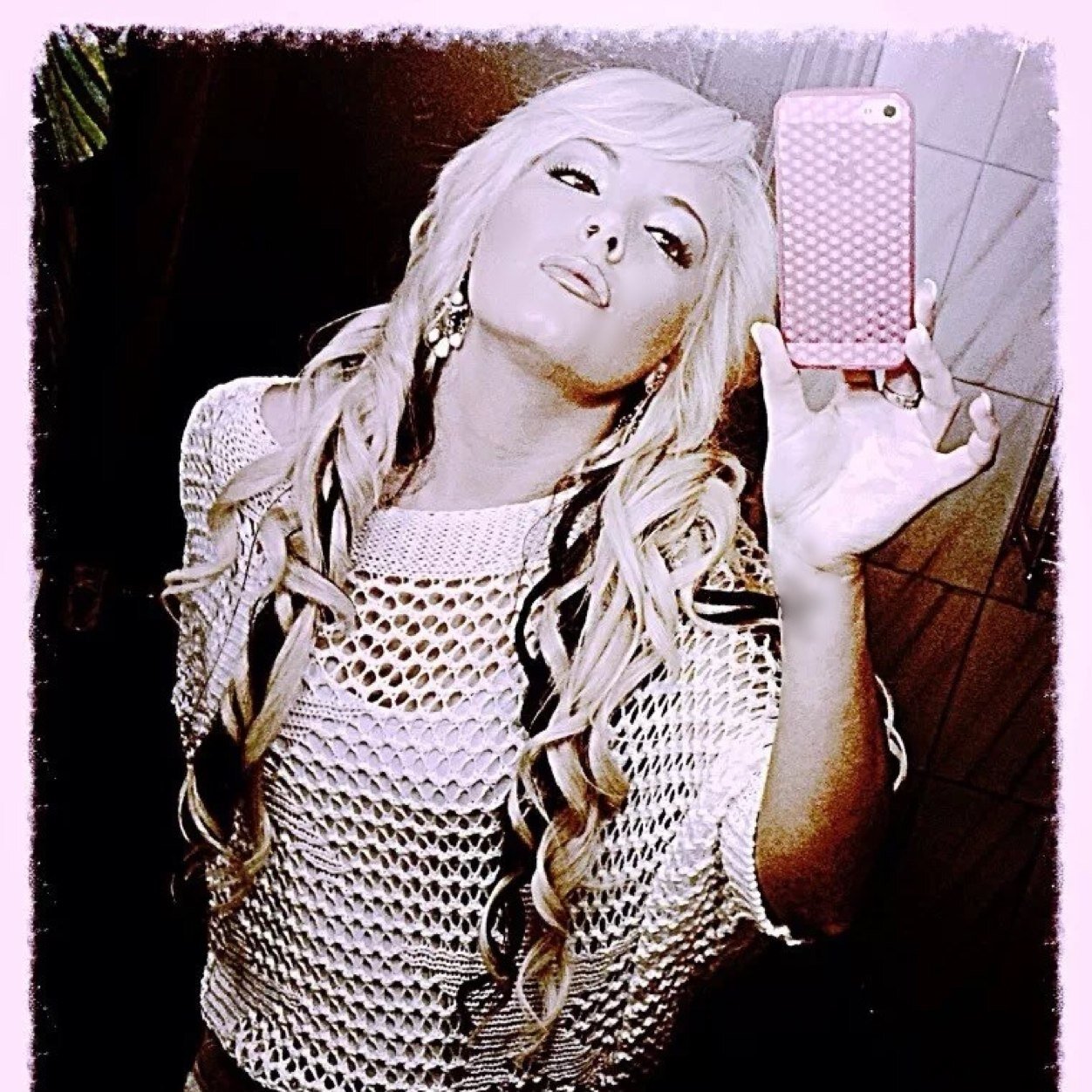 saranix7's profile picture. En tu armonía mas absoluta...yo seré tu caos!!! (Nothing Else Matters)