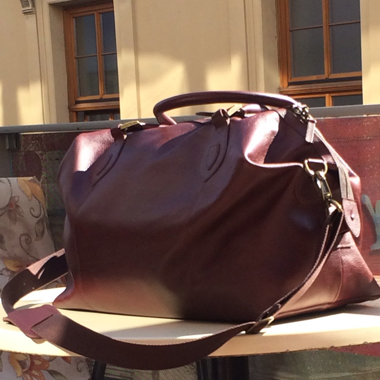 100leatherbag's profile picture. Its a bags life