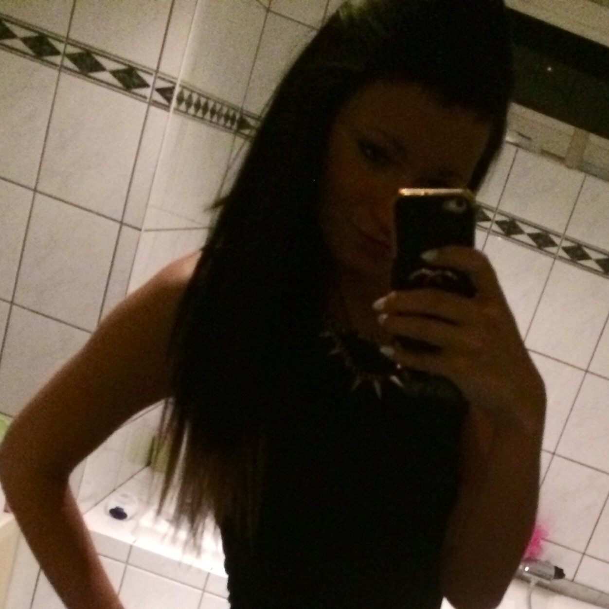 choclatxdiamond's profile picture. Forever young.