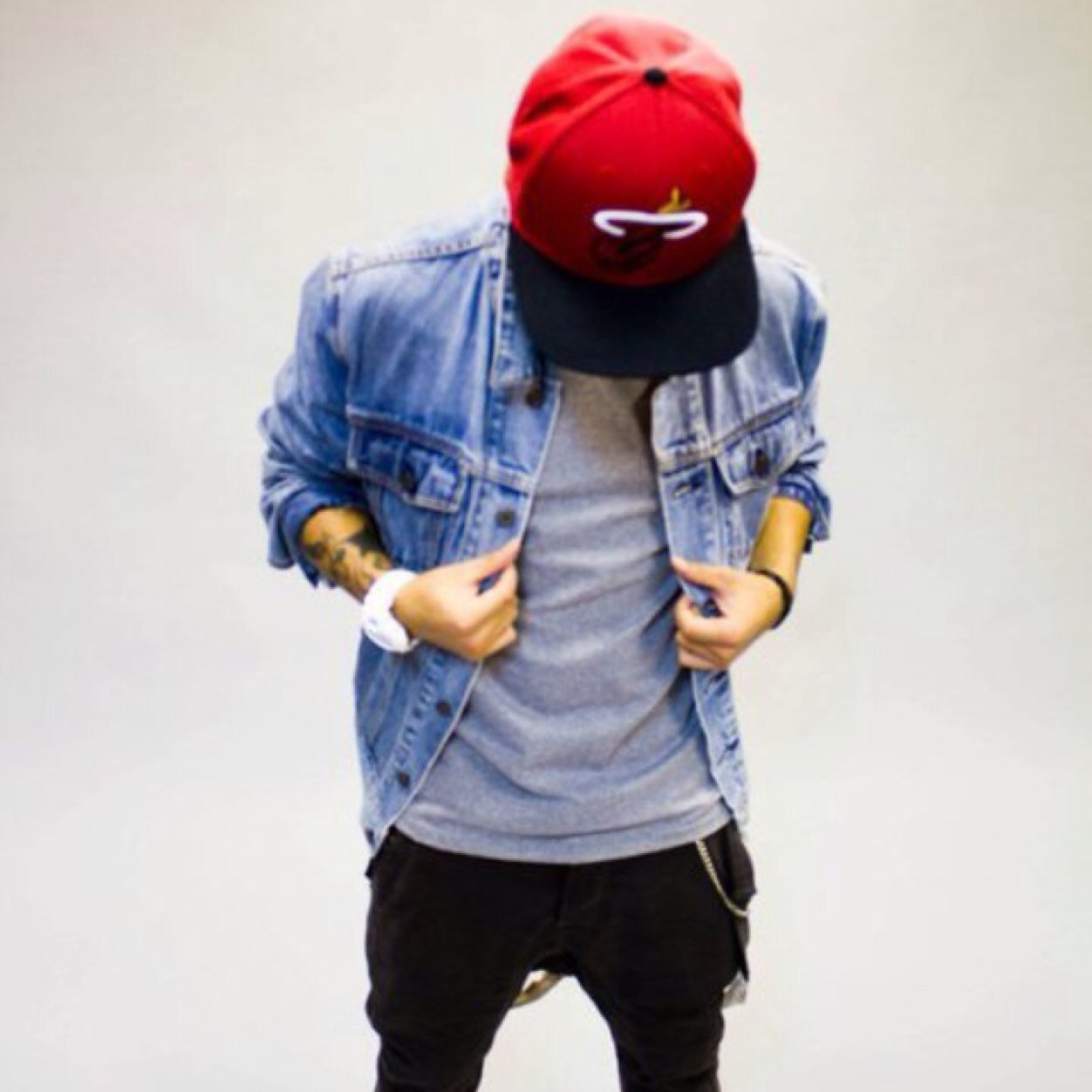 JustEfrn's profile picture. 